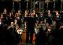 Bressan dirige l'orcherstra e il coro Bressan dirige l'orcherstra e il coro